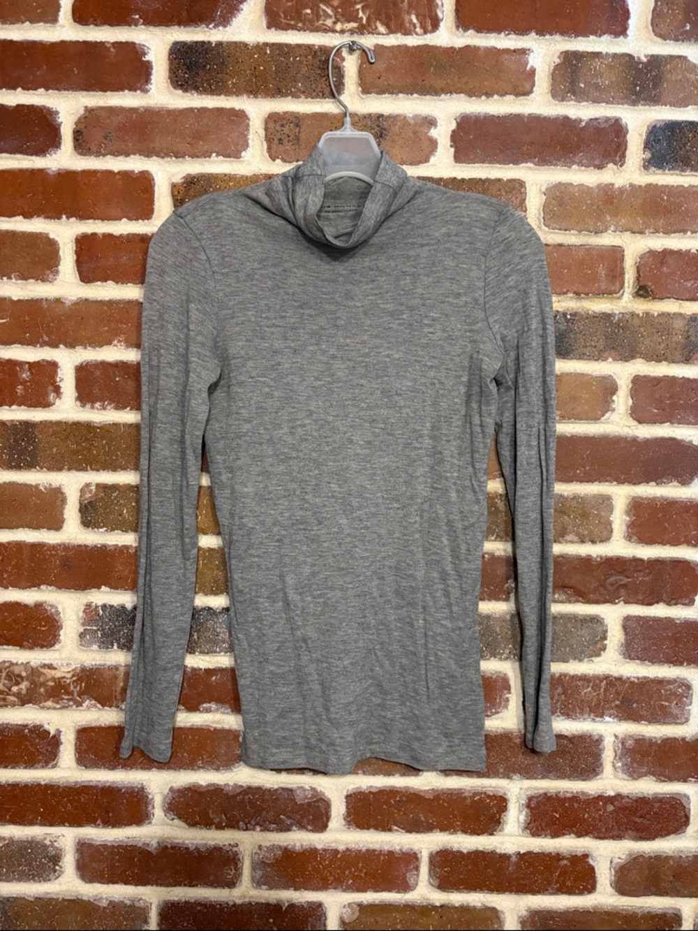 Club Monaco Women's Gray Long Sleeve Wool Turtleneck size small